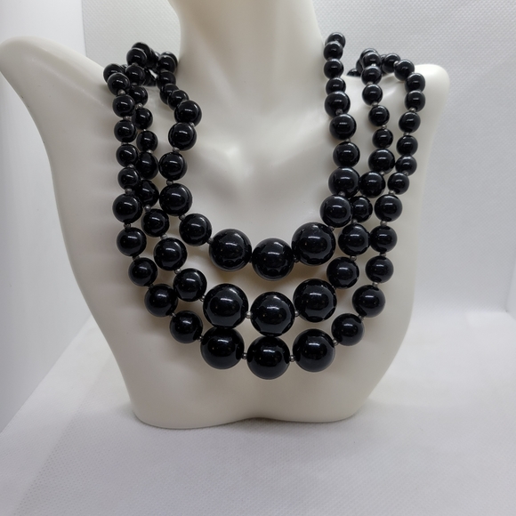 Vintage genuine black pearl strand
